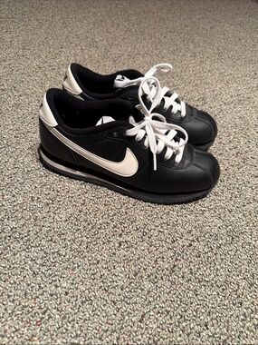 Nike Black and White Low-Top Sneakers